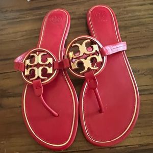 Tory Burch Millers red and gold